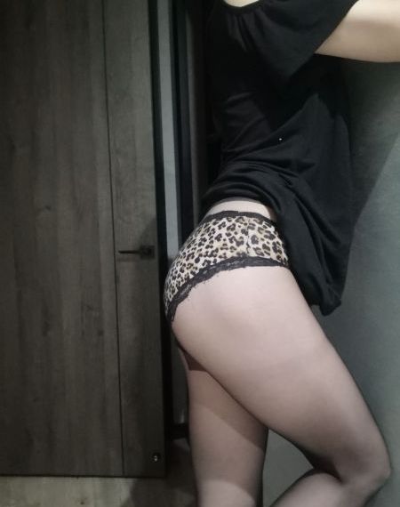 善良朋友的妻子