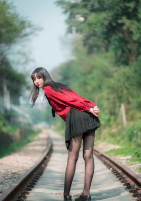那个少女不多情之脱之诱惑